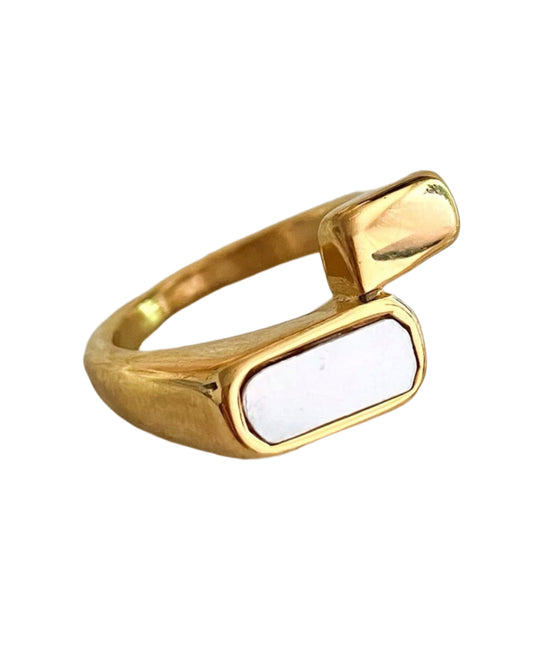 Kelly | Gold Bar Ring | 18K Gold